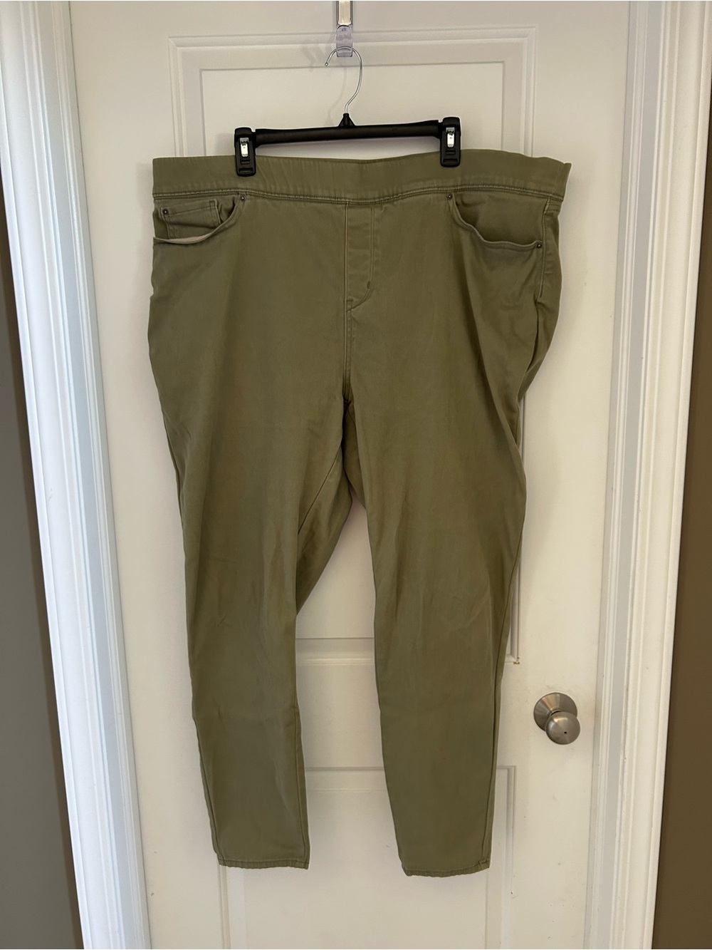 Olive Green Women’s Ankle Pants